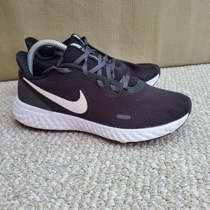 Nike Revolution 5 Running shoes